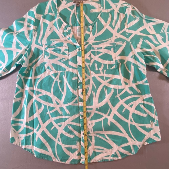 JM Collection Linen Roll-Tab Sleeve Abstract Print Top Plus Size 16W Aqua White - Picture 12 of 15